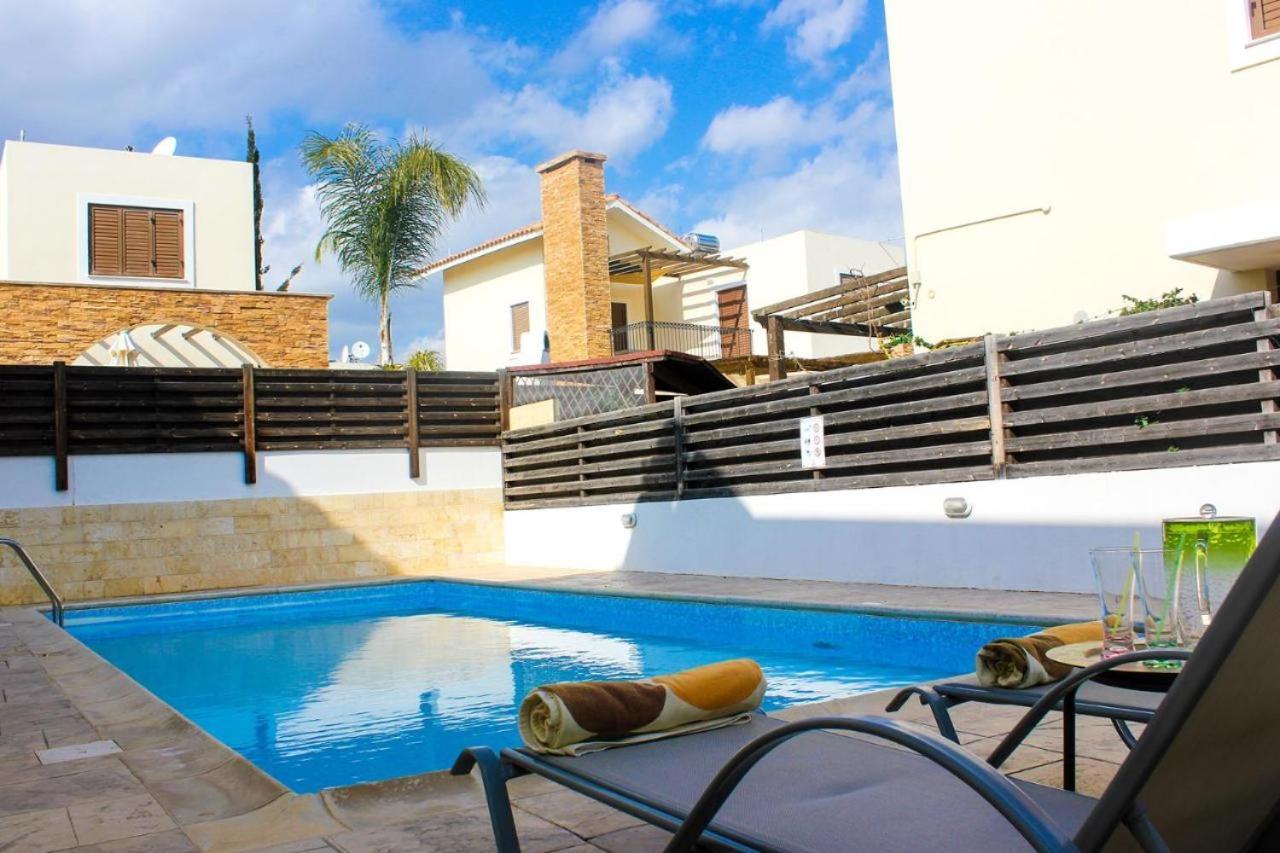 Unique Beach Luxurious Villas Agia Napa Buitenkant foto