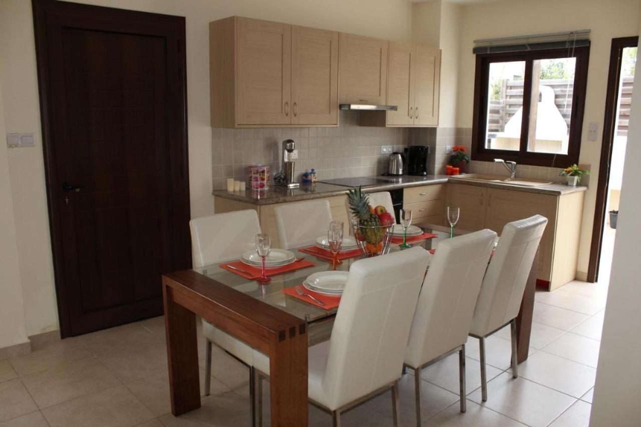 Unique Beach Luxurious Villas Agia Napa Buitenkant foto