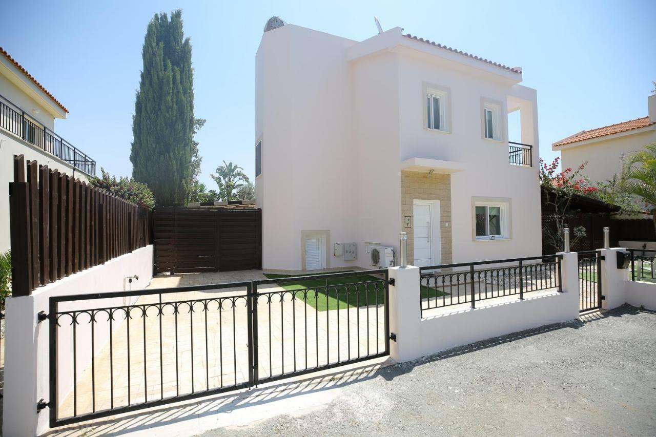 Unique Beach Luxurious Villas Agia Napa Buitenkant foto